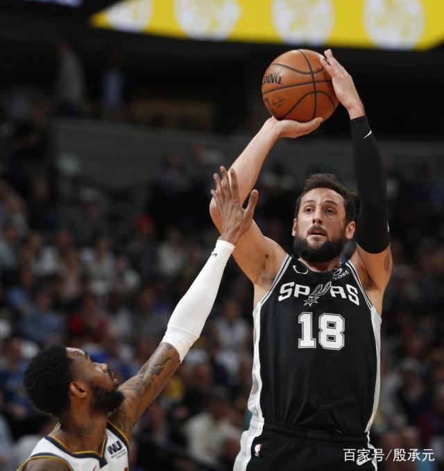 马刺翻盘浙江队，王哲林带队取胜